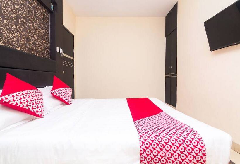 فندق Grand Palace By Oyo Rooms