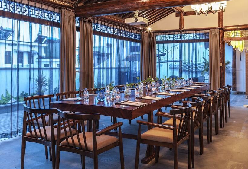 Otel Hejing Chengshang Generations