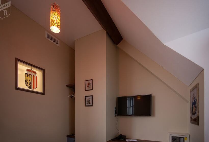 Отель Heuriger Spa