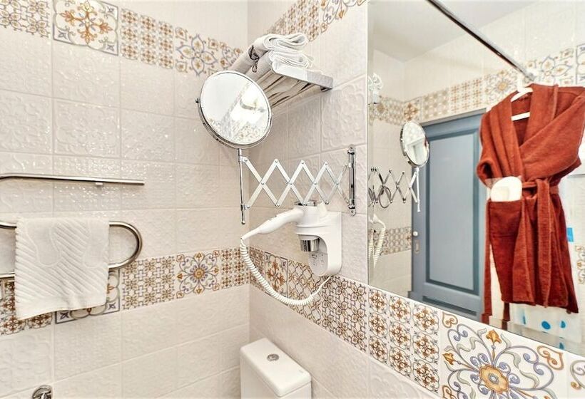 Отель Heuriger Spa