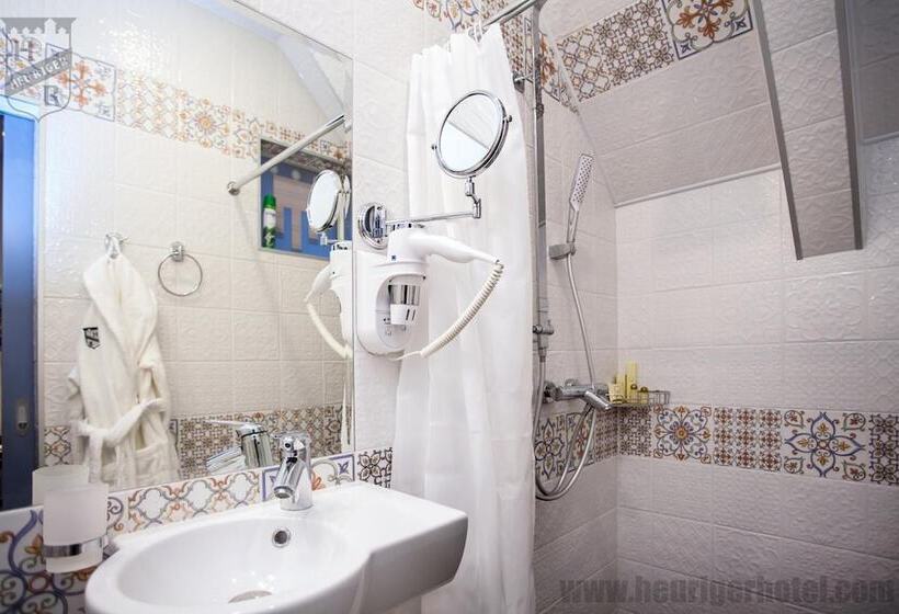 Отель Heuriger Spa