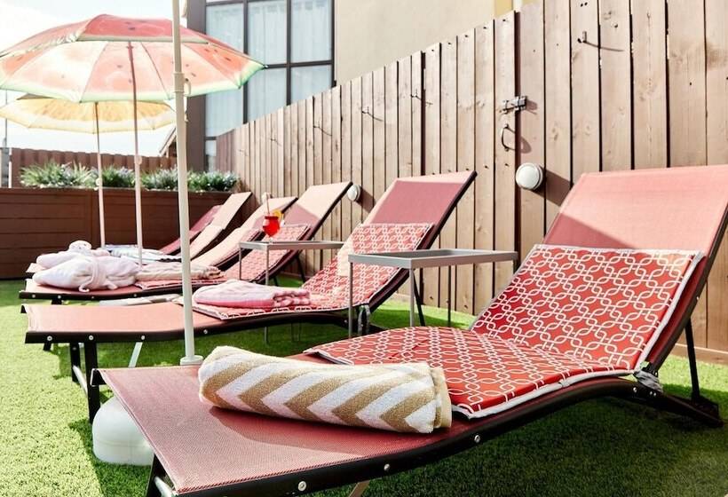 Отель Heuriger Spa