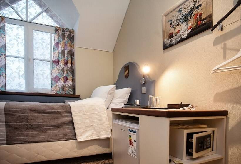 Отель Heuriger Spa