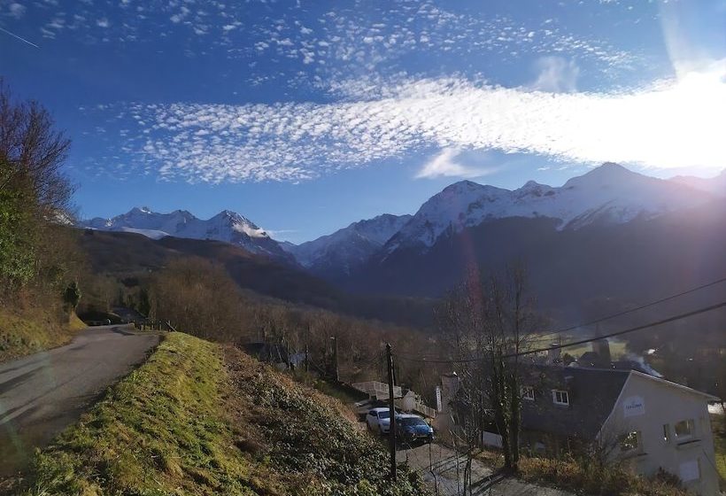 Отель Hôtel Restaurant Les Cimes