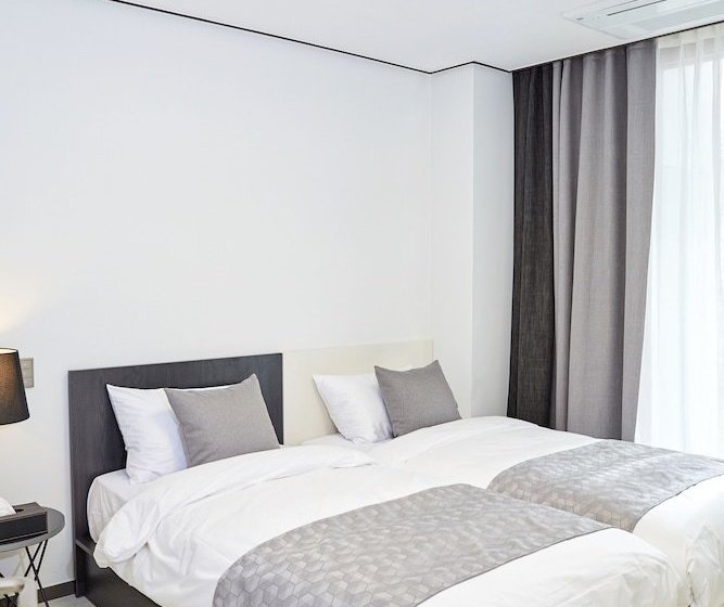 فندق Iwantresort