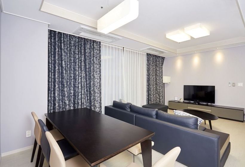 فندق Iwantresort