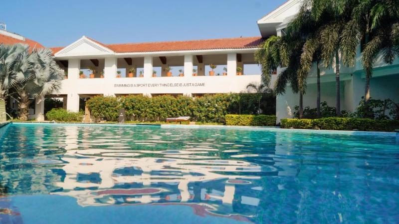 Отель Kensville Golf And Country Club