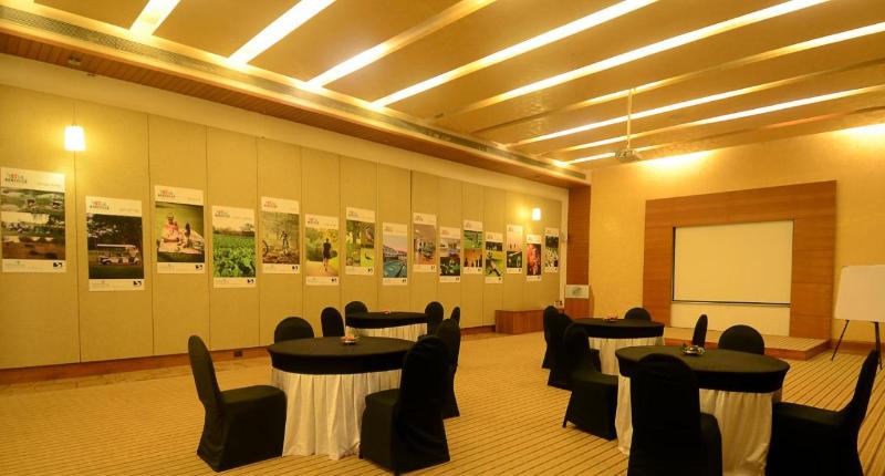 Отель Kensville Golf And Country Club