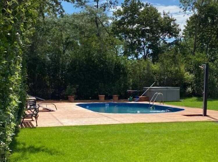 בית מלון כפרי Khail