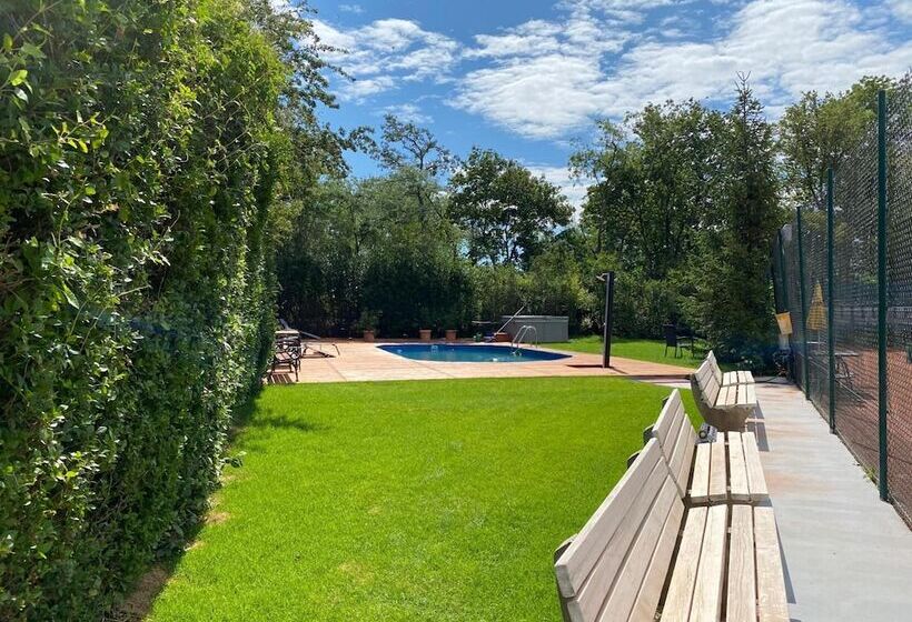 בית מלון כפרי Khail