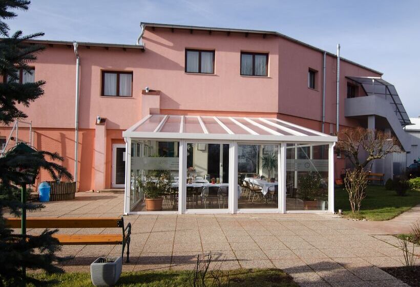 בית מלון כפרי Khail