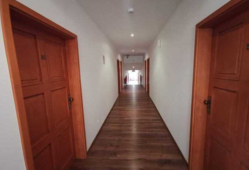 בית מלון כפרי Khail