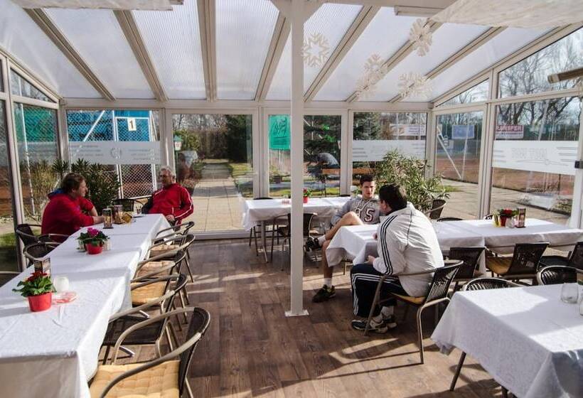 בית מלון כפרי Khail