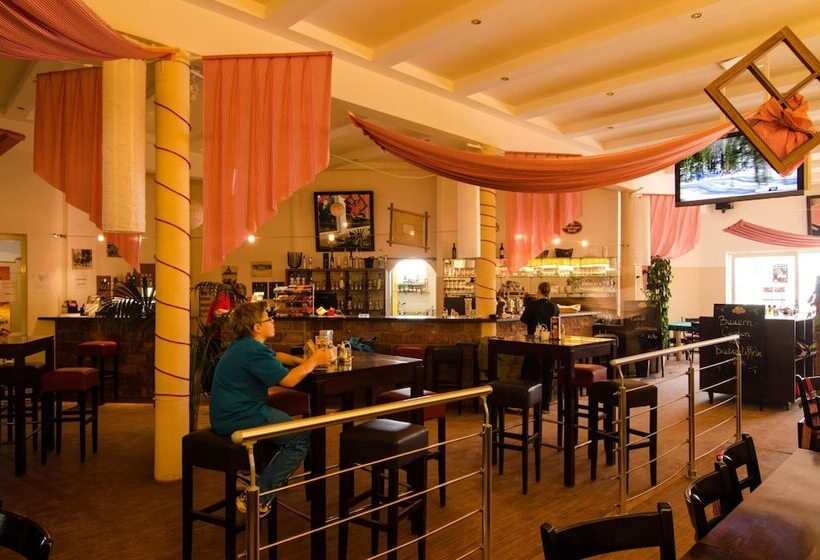 בית מלון כפרי Khail