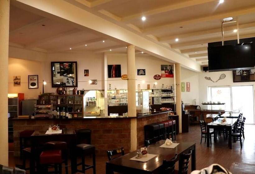 בית מלון כפרי Khail