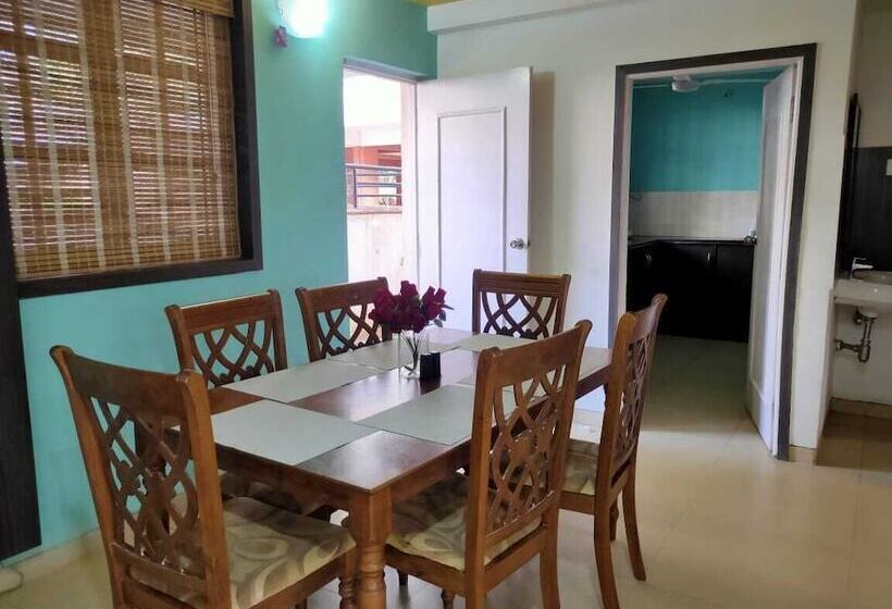 בית מלון כפרי Krishna Beach Resort And Spa