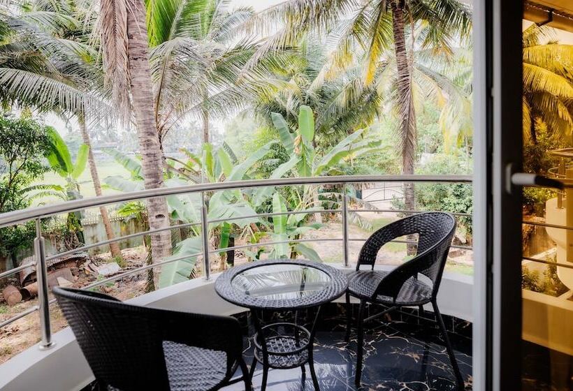 בית מלון כפרי Krishna Beach Resort And Spa