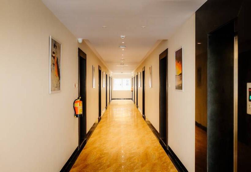 בית מלון כפרי Krishna Beach Resort And Spa