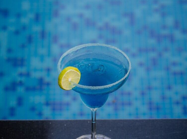 בית מלון כפרי Krishna Beach Resort And Spa