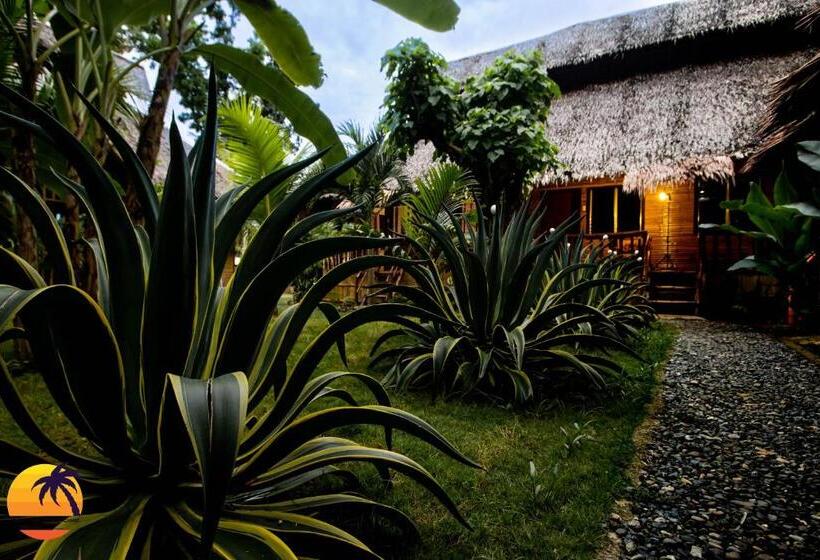 هتل Loboc Cool River Resort