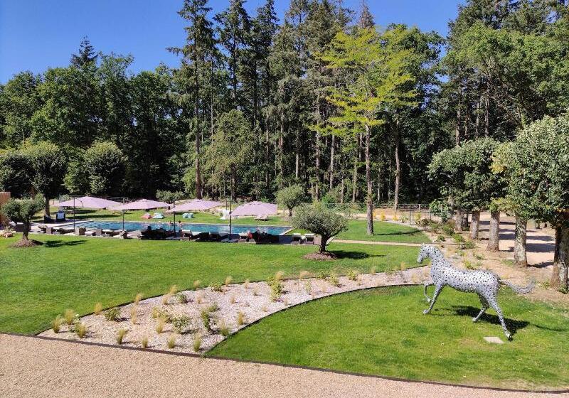 ホテル Loire Valley Lodges