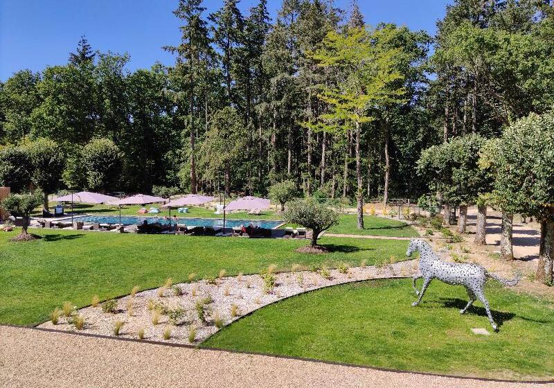 ホテル Loire Valley Lodges