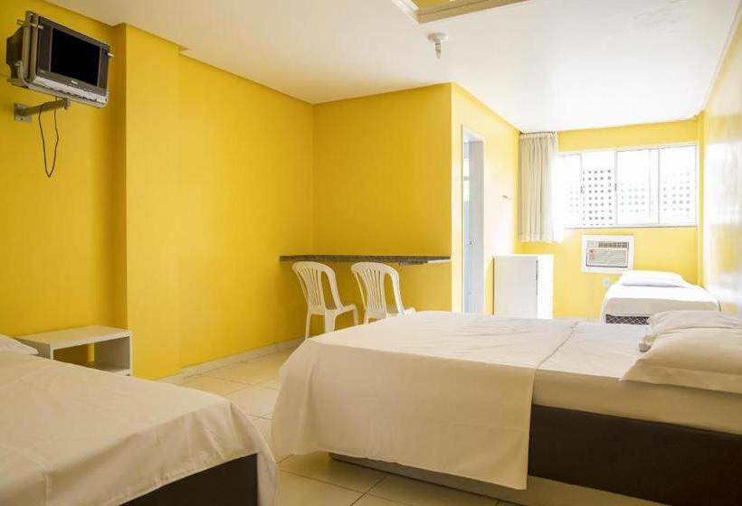 Отель Malibu Candeias