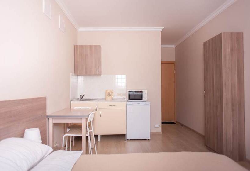 هتل Maloyaroslavets