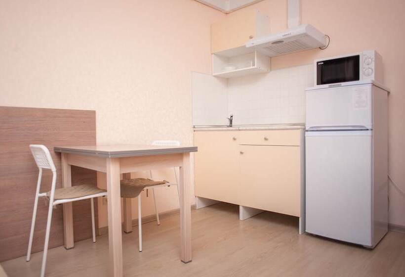 هتل Maloyaroslavets