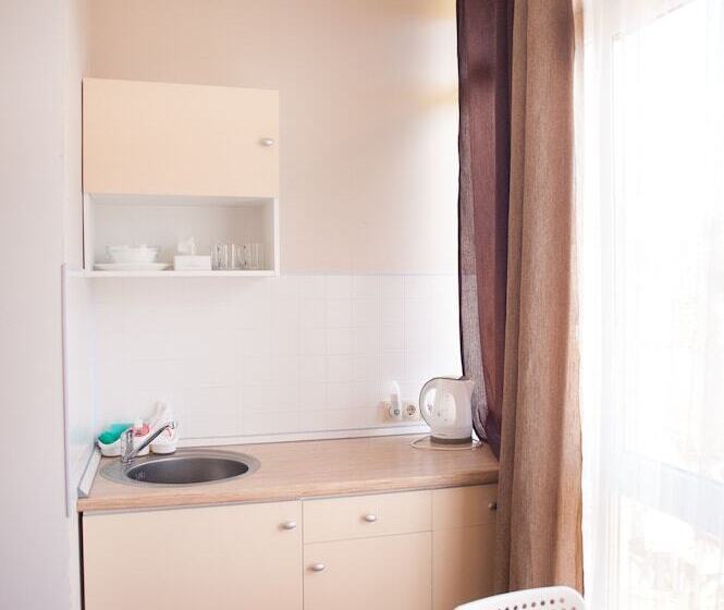 هتل Maloyaroslavets