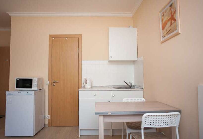 هتل Maloyaroslavets