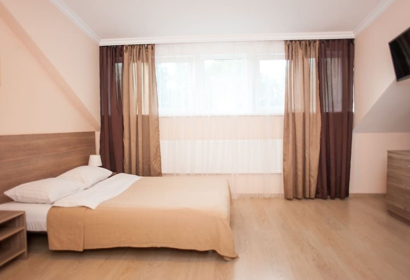 هتل Maloyaroslavets