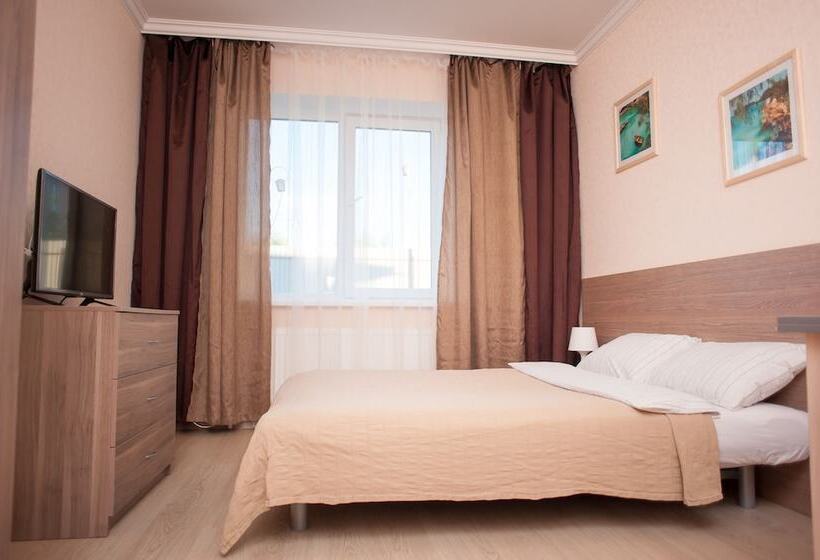 هتل Maloyaroslavets