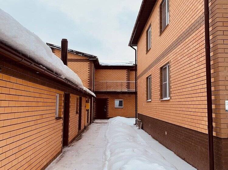 هتل Maloyaroslavets