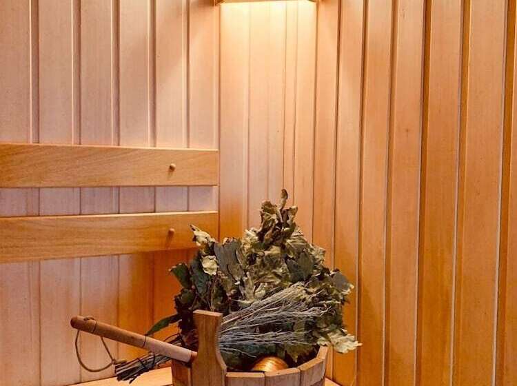 هتل Maloyaroslavets