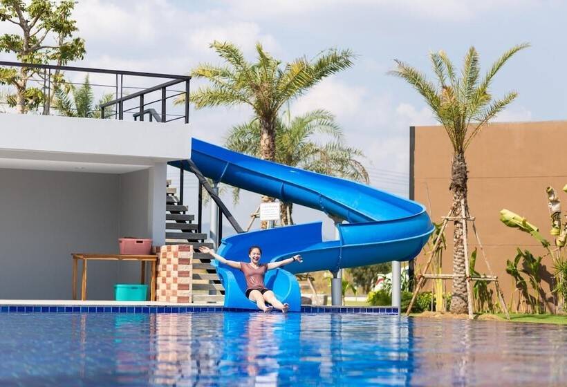 Отель Montoro Resort