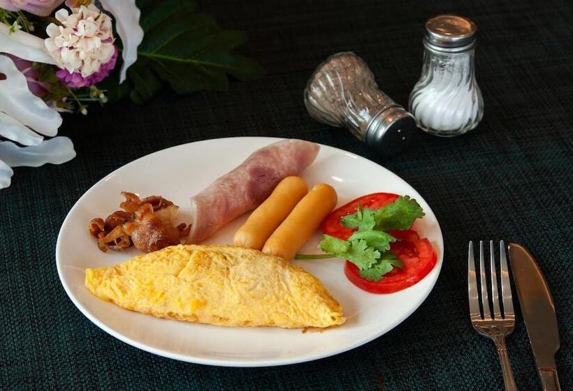 فندق Montoro Resort