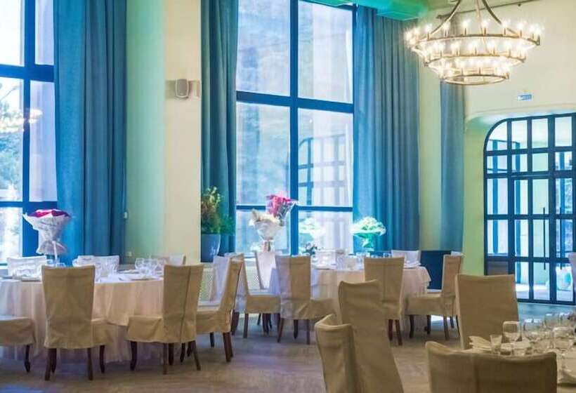 هتل Novocherkassk