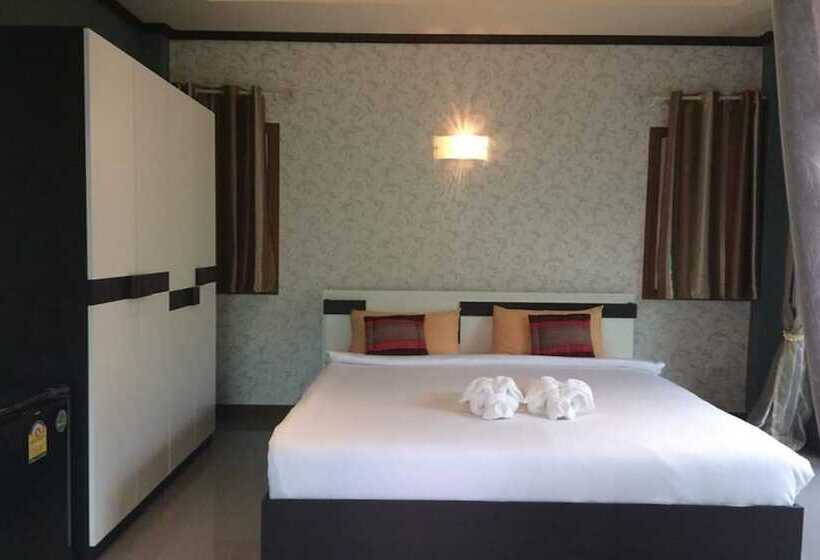 Hotel Palmchwa Resort