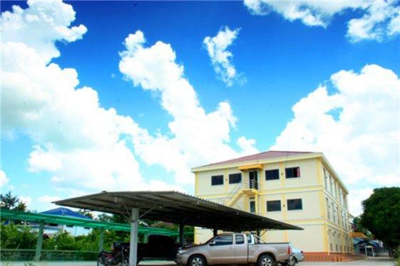 Hotel โรงแรมพิมายบุรี Phimaiburi Apartment