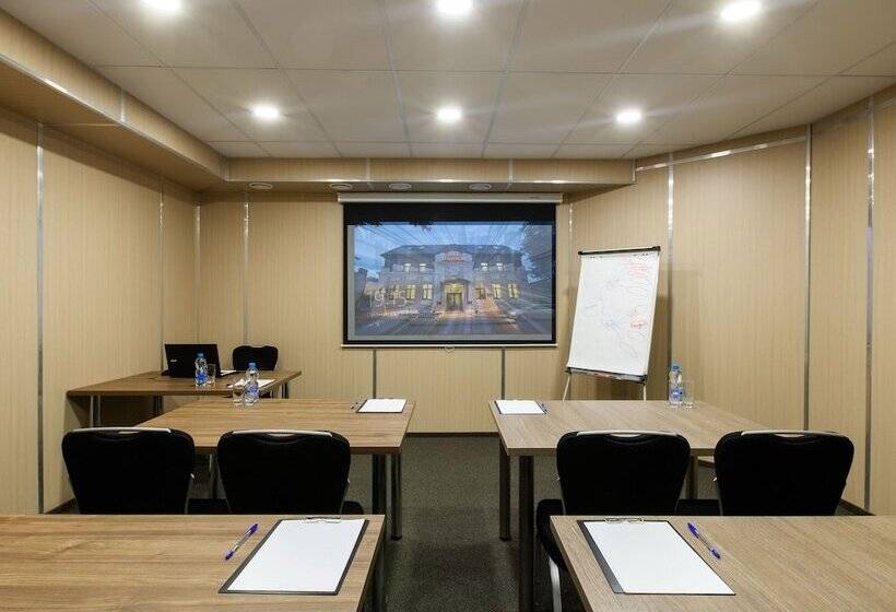 호텔 Platov On Dubovskogo