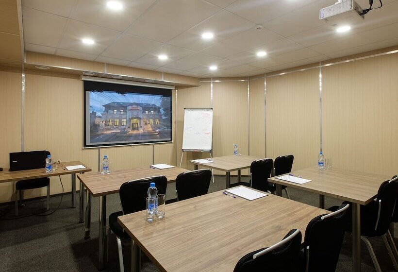 호텔 Platov On Dubovskogo