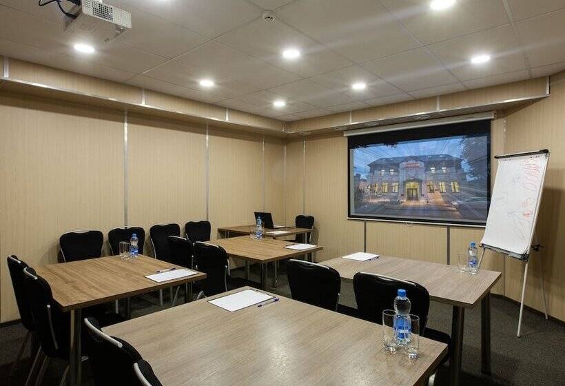 호텔 Platov On Dubovskogo