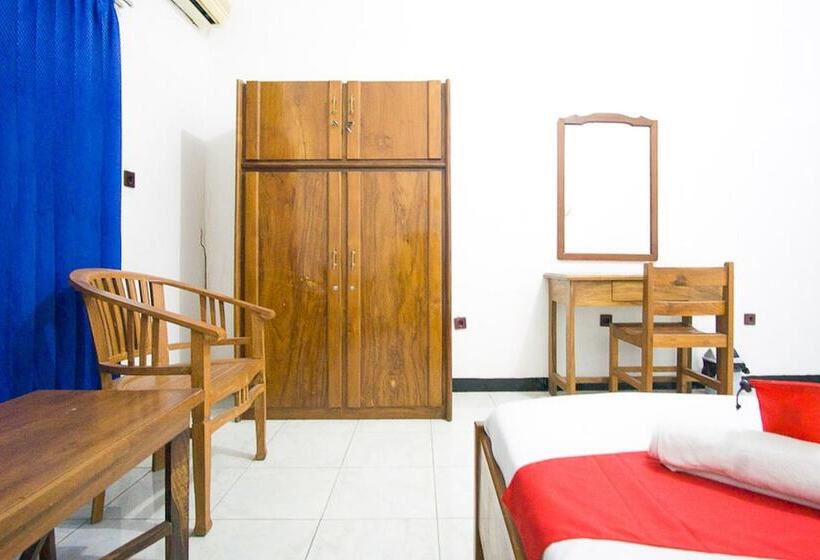 בית מלון כפרי Reddoorz Plus @ Jalan Raya Pasir Putih