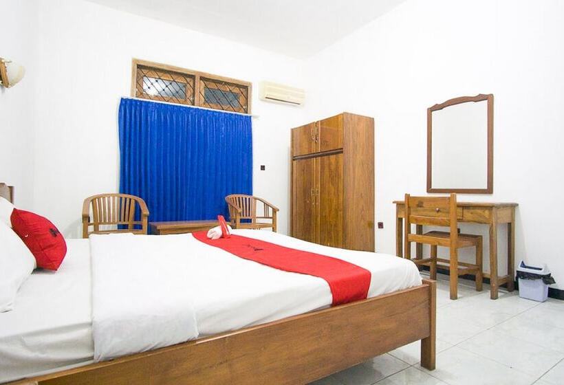 בית מלון כפרי Reddoorz Plus @ Jalan Raya Pasir Putih