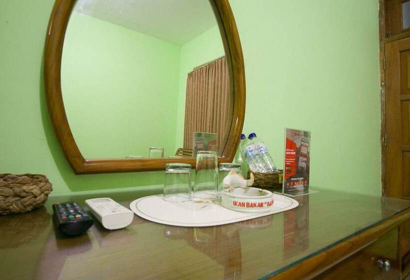 בית מלון כפרי Reddoorz Plus @ Jalan Raya Pasir Putih