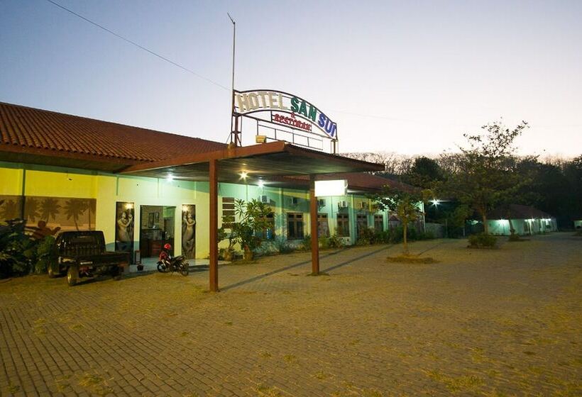 בית מלון כפרי Reddoorz Plus @ Jalan Raya Pasir Putih