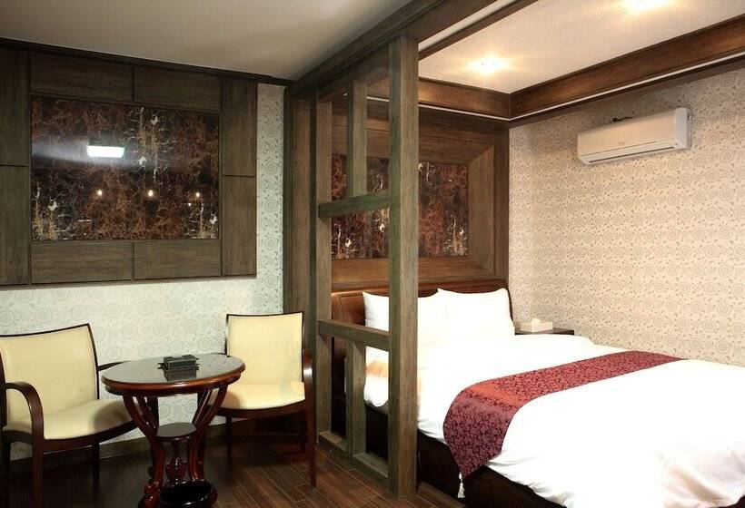 Hotel Ritz Castle Resort