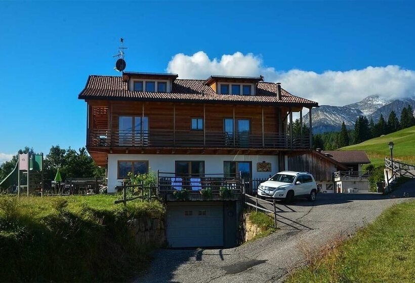 בית מלון כפרי Agritur Weiss