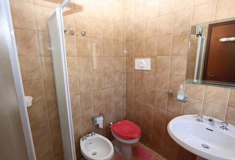 田舎風ホテル Bioagriturismo Olistico Valtidone Verde